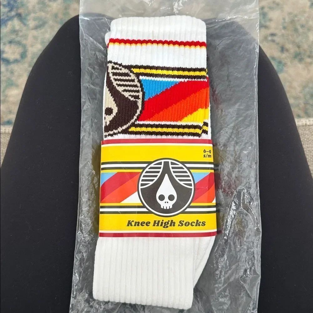 NWT SOCCO USA-Made Knee High Socks Skull / White/ Yellow / Red
